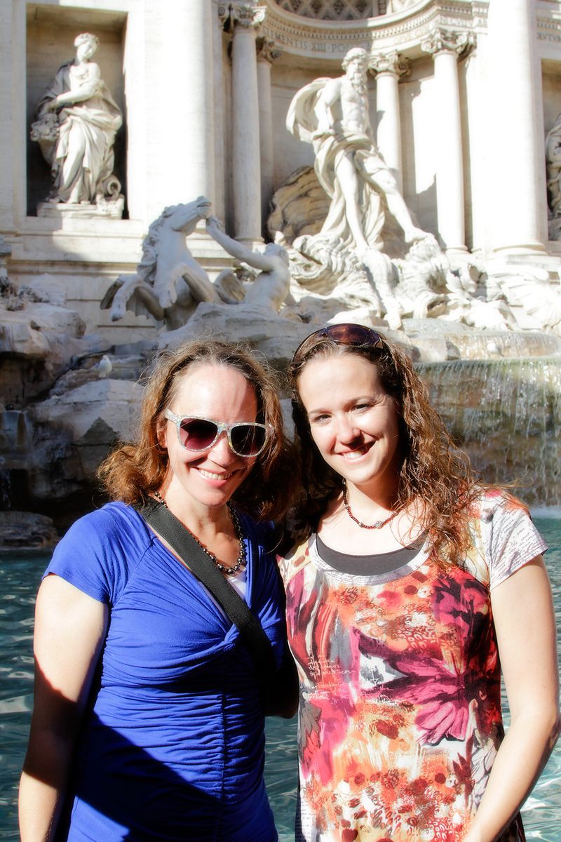 _MG_9932 becky amy trevi fountain 4x6