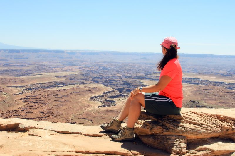 IMG_0270 mesa arch amy 4x6