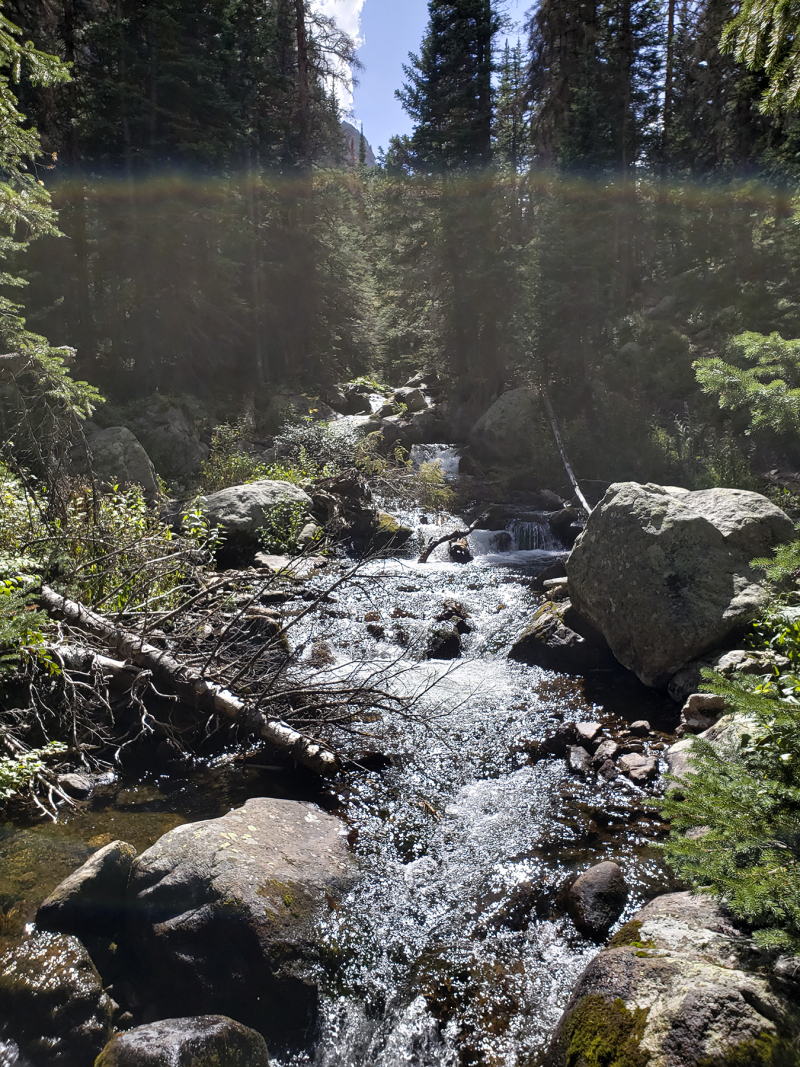 Trail to sky pond